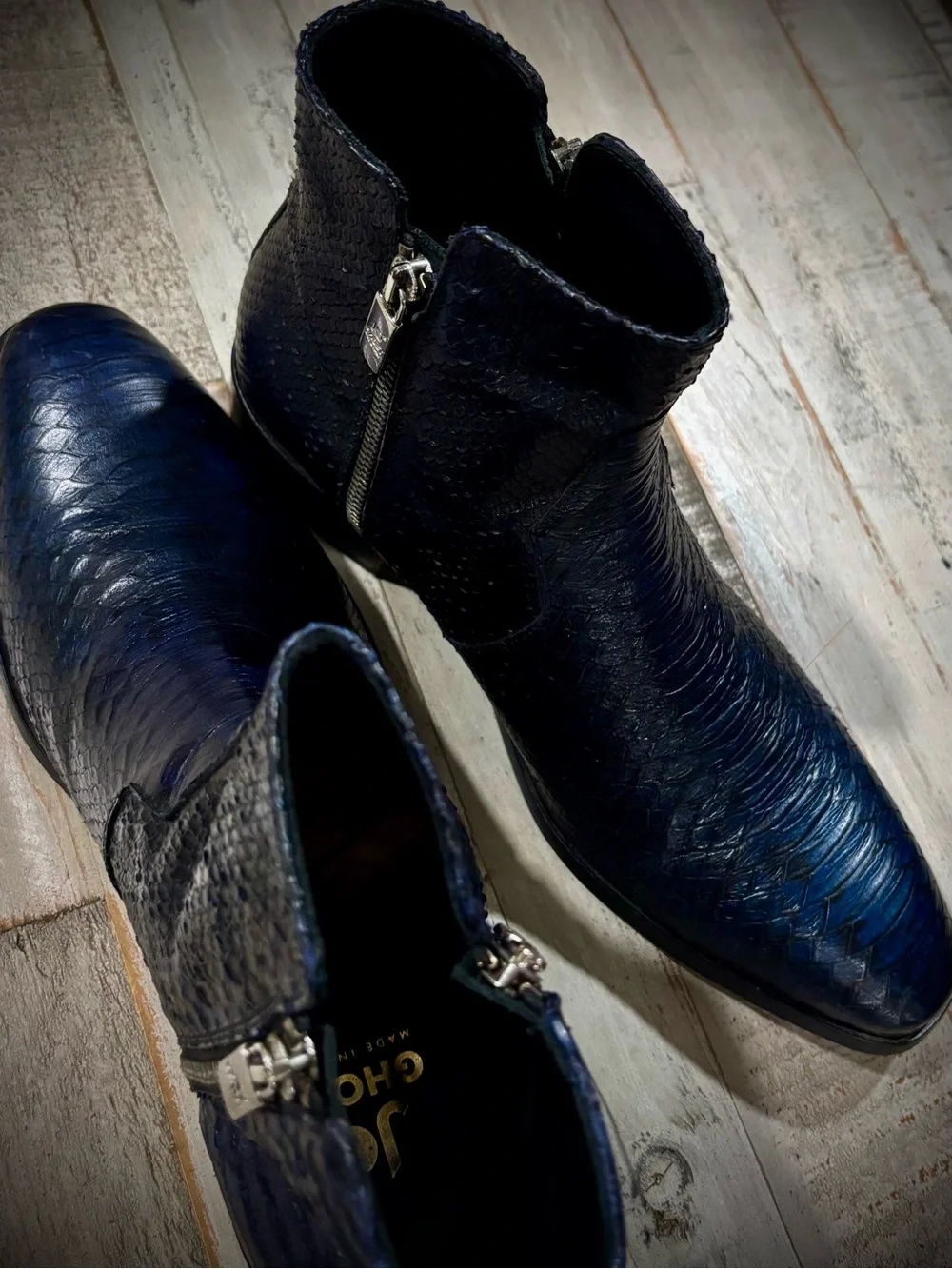 Men's Textured Navy Chukka Italian Boots